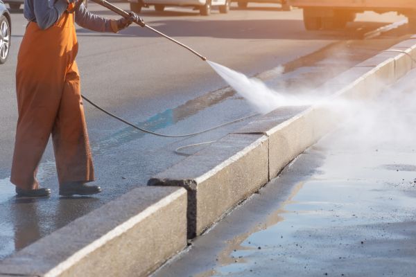 Commercial Concrete Cleaning in Naperville