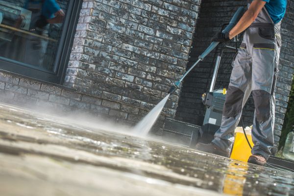 Power Cleaning in Naperville