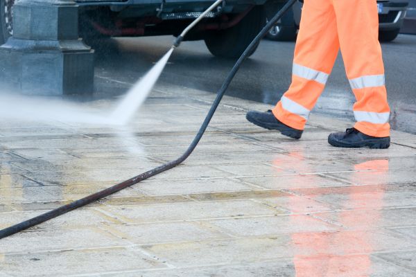 Cost of Concrete Jet Washing in Naperville