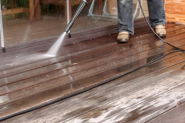 Cost of Pool Deck Power Washing in Naperville