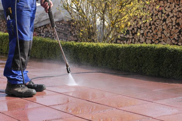 Cost of Driveway Pavers Cleaning in Naperville