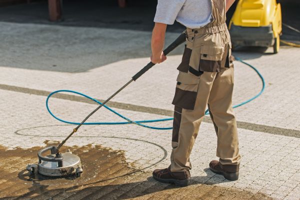 Cost of Townhouse Driveway Cleaning in Naperville