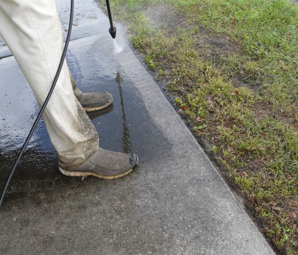 Cost of Concrete Slab Powerwashing in Naperville