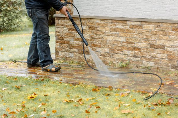 Cost of Residential Powerwashing in Naperville