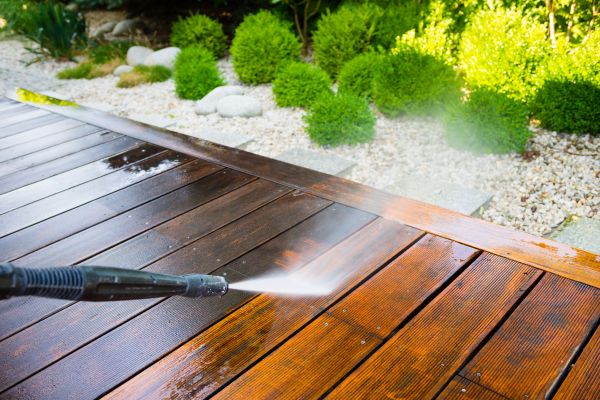 Cost of Deck Cleaning in Naperville